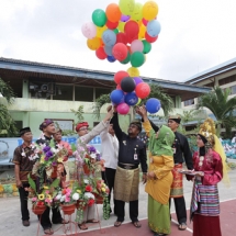 Wako H Lis Darmansyah melepas balon di peringatan Hari Air Sedunia (World Water Day) tahun 2017