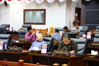 Surya Sardi dan Bobby Jayanto saat mengikuti jalannya sidang