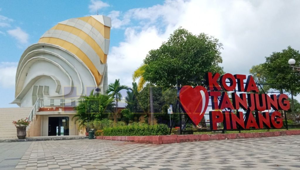 Gedung Gonggong, Ikon Kota Tanjungpinang Yang Jadi Destinasi Wisata ...