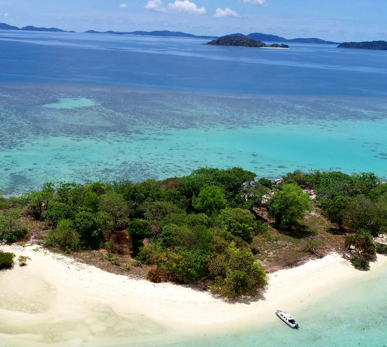 Pulau Temawan, Surganya Wisata Bahari Di Anambas | Harian Kepri